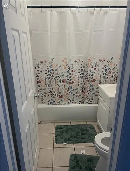 1 bed, 1.5 bath, 125 sqft, $580 — Photo 4