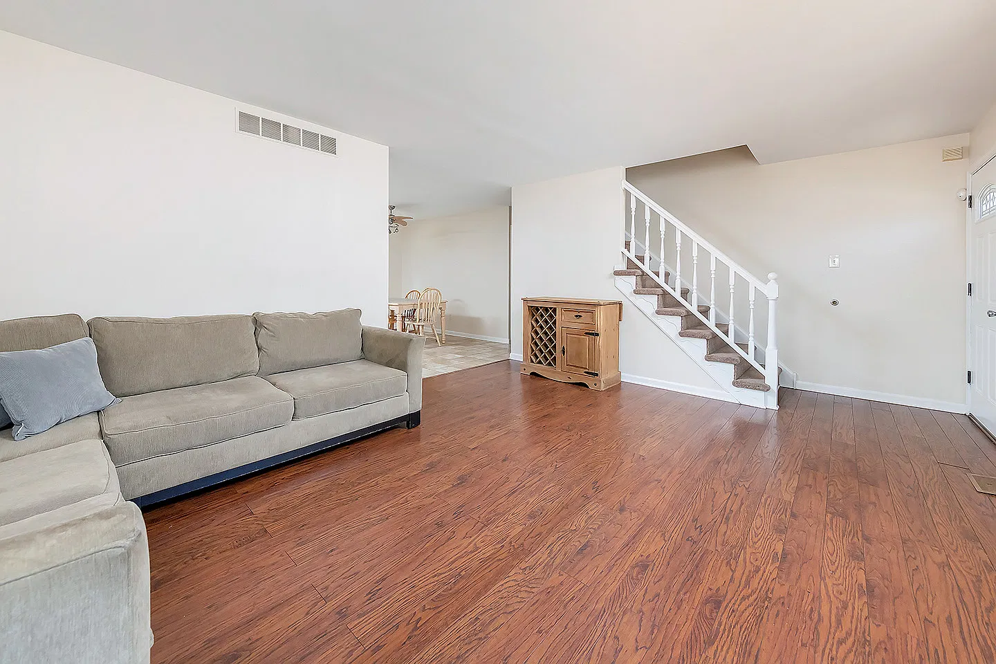 4 bed, 1792 sqft, $2,900 — Photo 4