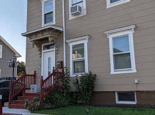 42 Abbott St, Cumberland, RI 02864