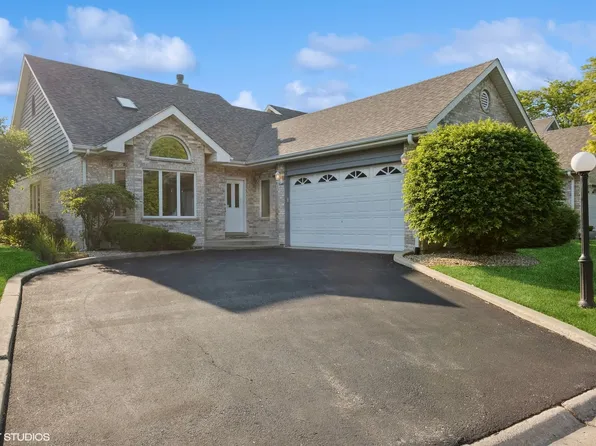 3 Lake Katherine Dr #0, Palos Heights, IL 60463