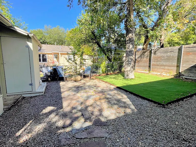3410B Werner Ave — Photo 23