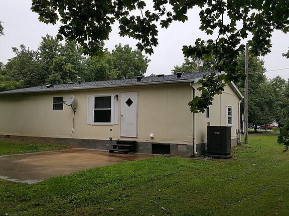 3rd image of 301 Trimble Ave