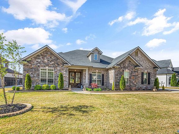 2nd image of 8213 Nantucket Cir