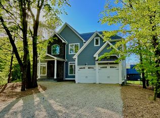 45316 Fairway Dr, New Buffalo, MI 49117