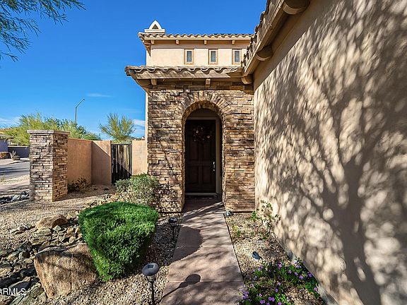 3rd image of 2934 W Donatello Dr
