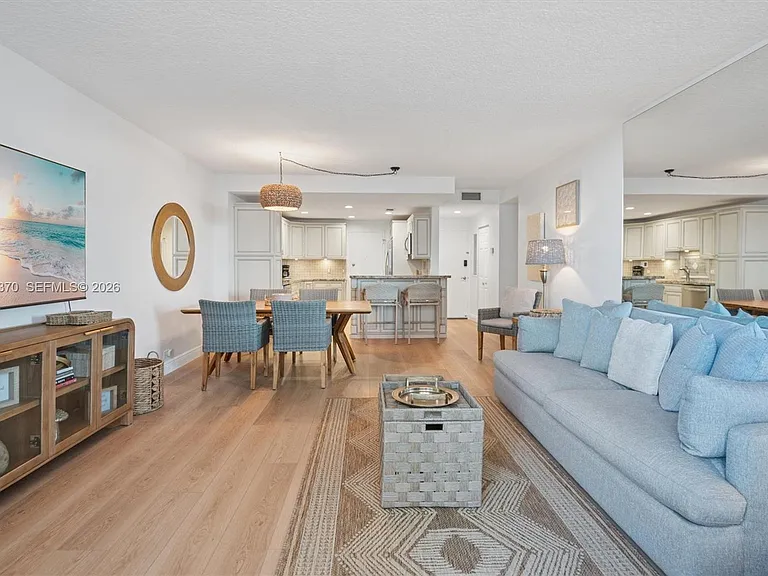 3505 S Ocean Dr #708 — Photo 4