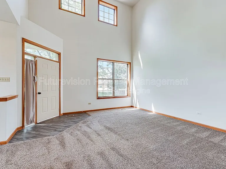 730 Big Timber Dr — Photo 3
