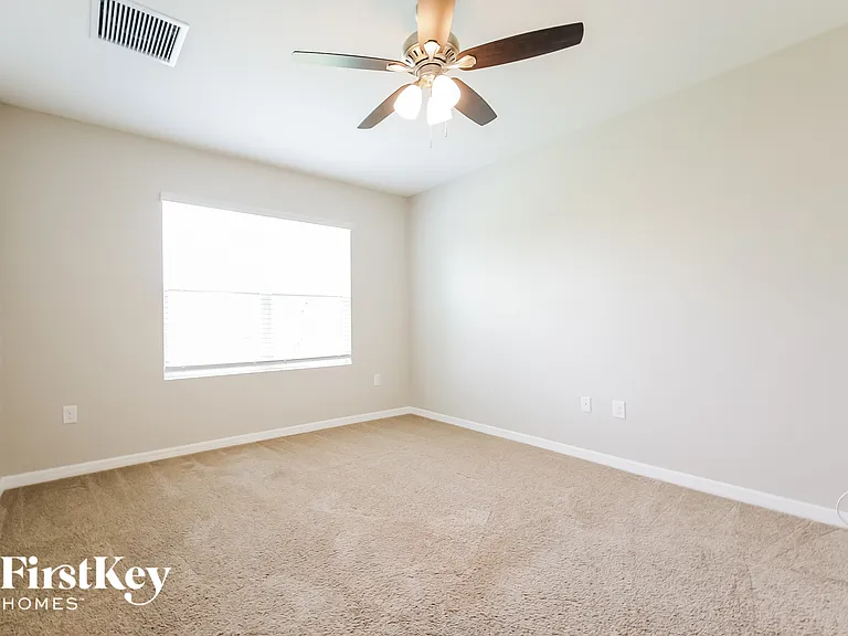 18533 Miami Blvd — Photo 8