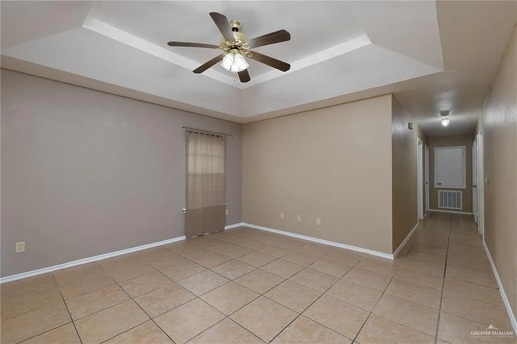 3 bed, 2.0 bath, 1188 sqft, $1,550 — Photo 3