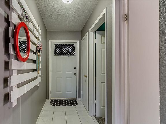 3rd image of 1308 Greenfield Dr