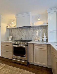 33 Rockwood Rd, Lynnfield, MA, 01940