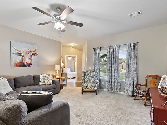4th image of 203 Center Field Dr