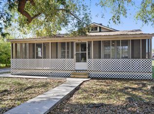 450 Ballentine St, Bay Saint Louis, MS 39520