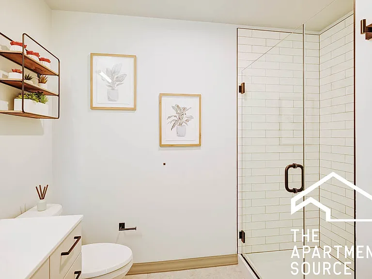 2155 N Elston Ave #1 — Photo 8