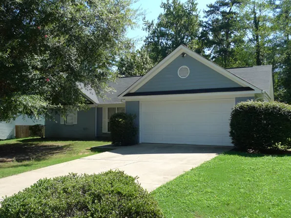917 Forest Path, Stone Mountain, GA 30088