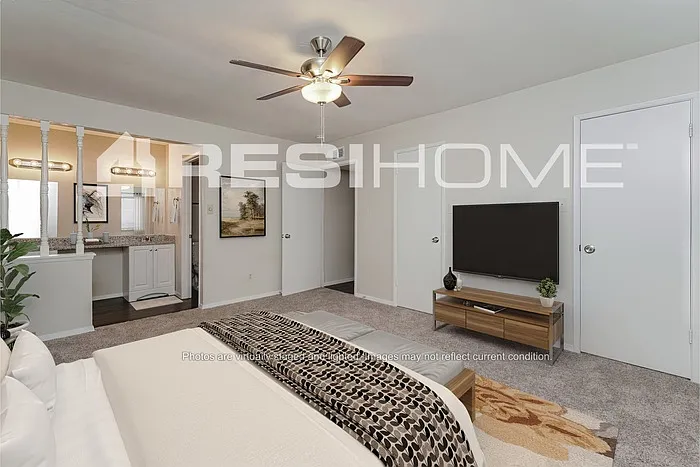 2725 Hackberry Ln — Photo 7