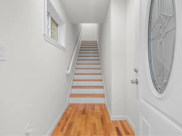 131 Columbia St #2, Bridgeport, CT 06604