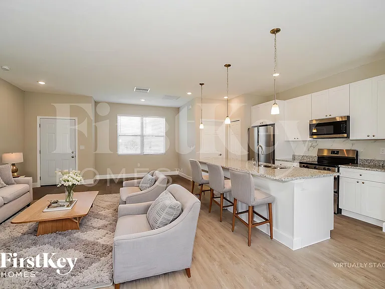 1023 Garvey Rd SW — Photo 3