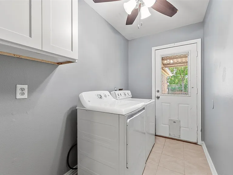 4014 Mona Lee Ln — Photo 14