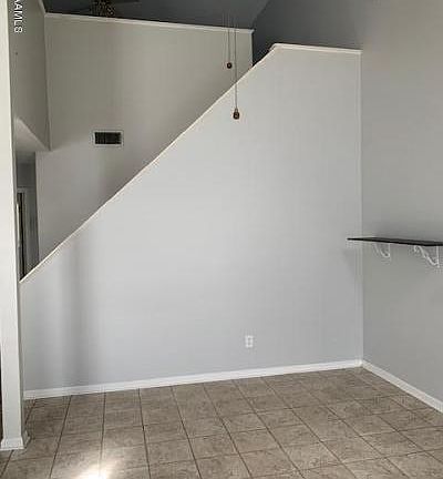 4th image of 503 Harvest Dr