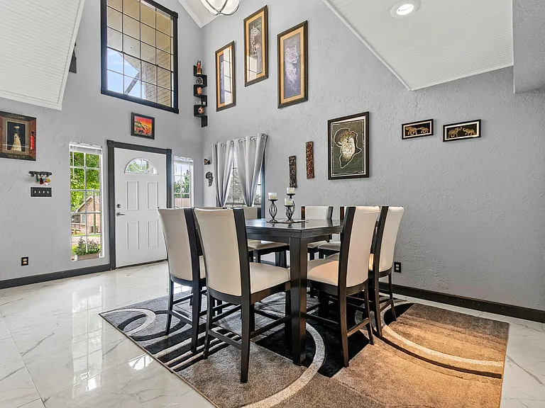 20 Clearview St — Photo 3
