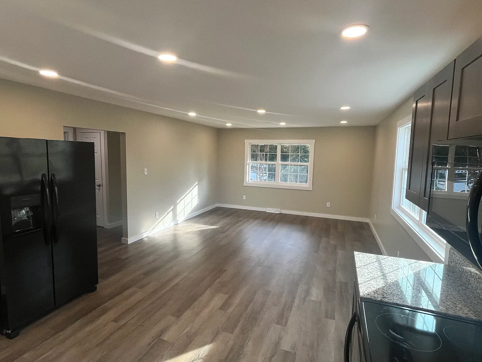 48 West Ave — Photo 4