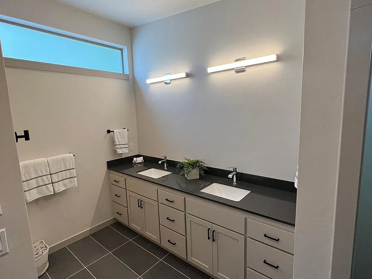 119 Shelton McMurphey Blvd — Photo 4