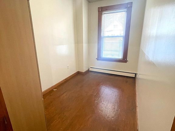 5th image of 305 Magnolia Ave Floor 2