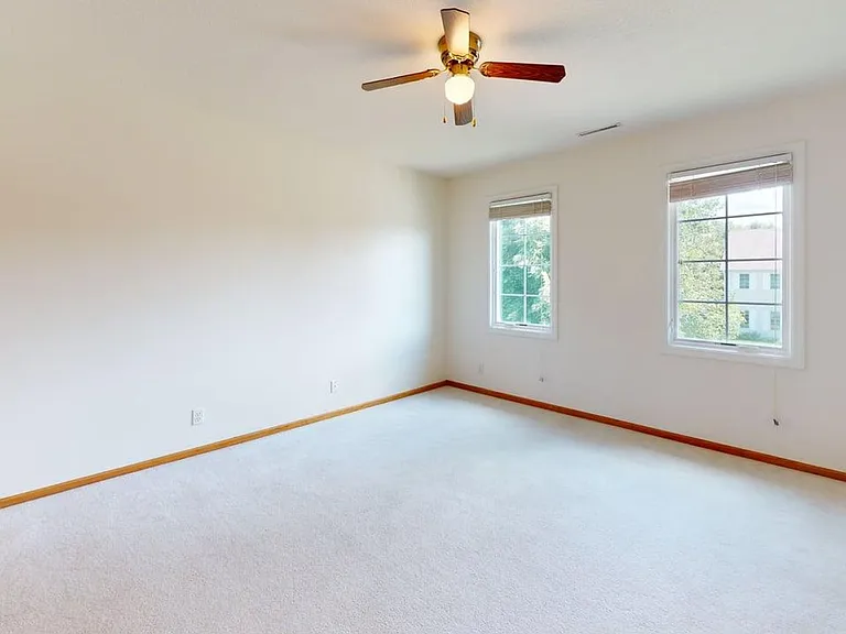 2917 Bayberry Rd — Photo 7