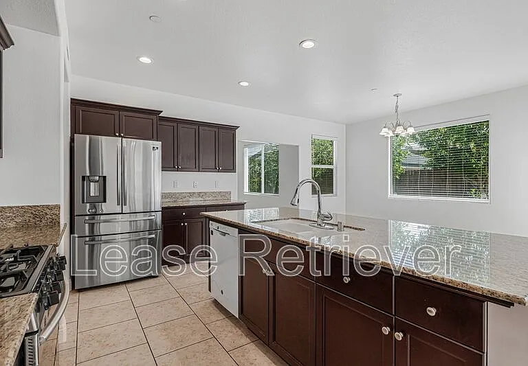 2160 N Stokes Ct — Photo 2