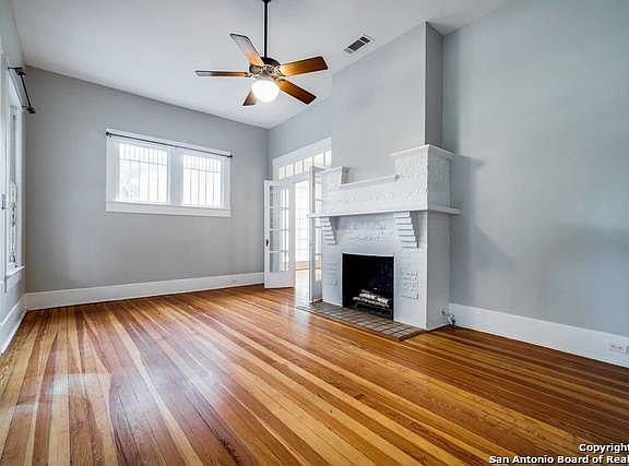 4th image of 223 E Magnolia Ave