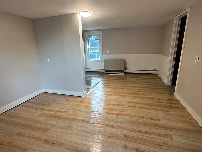 16 Jefferson St #2 — Photo 3
