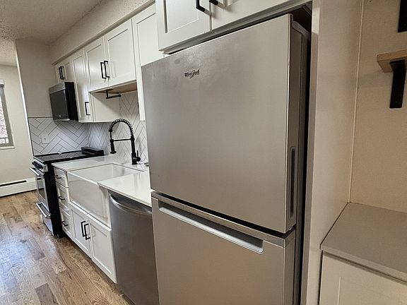 5th image of 333 N Sherman St #204