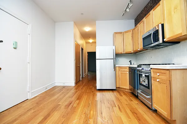 Rented by Bohemia Realty Group | media 3