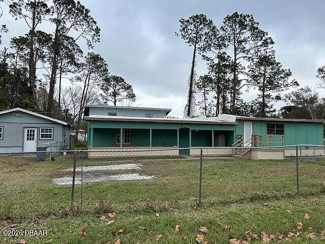 1st image of 261 Tracy St