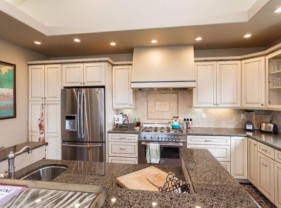 3rd image of 203 Ventana Way
