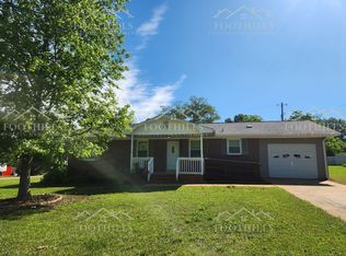 211 Brady Cir, Starr, SC 29684