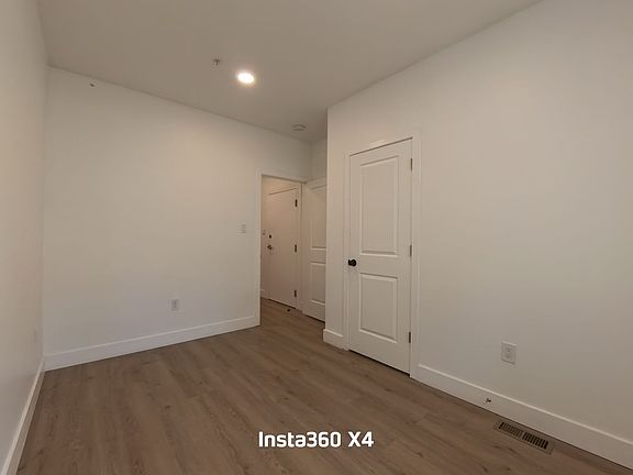 5th image of 111 E Duval St Unit 1