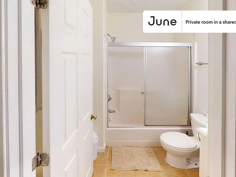 7 Iroquois St #1-C — Photo 5