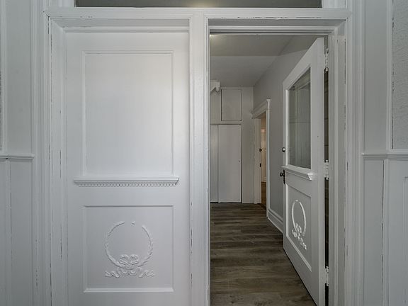3rd image of 23 Komorn St Unit 1