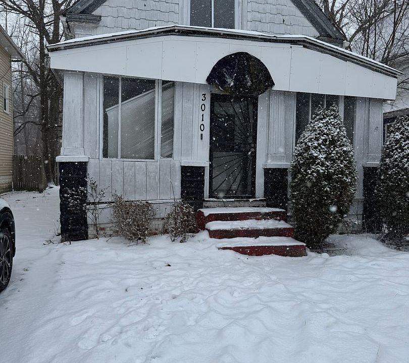 1st image of 3010 E 123rd St