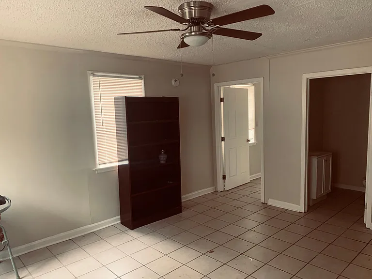 417 Hodges St — Photo 16