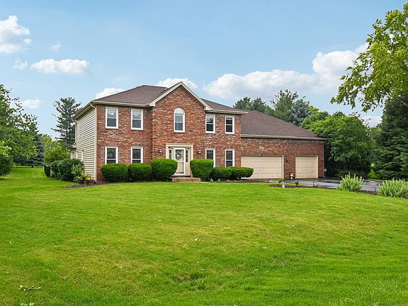 3rd image of 5N630 Leslie Ct