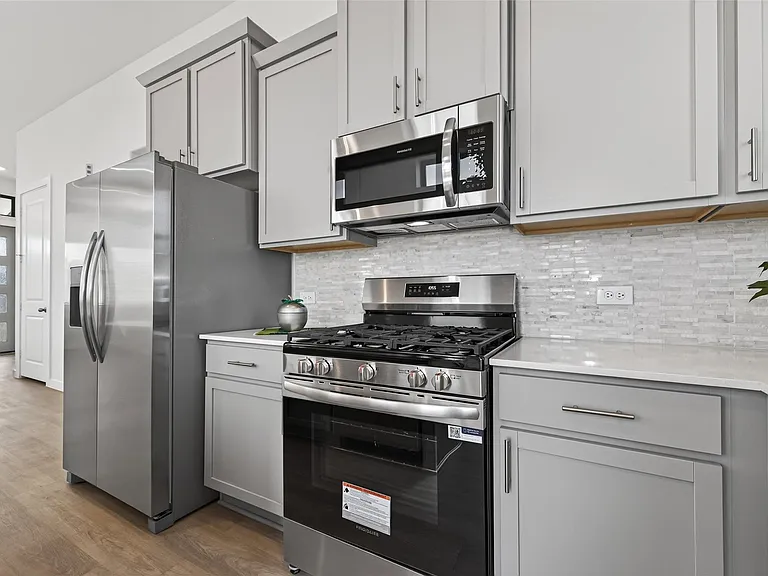 1213 Mercantile St — Photo 16