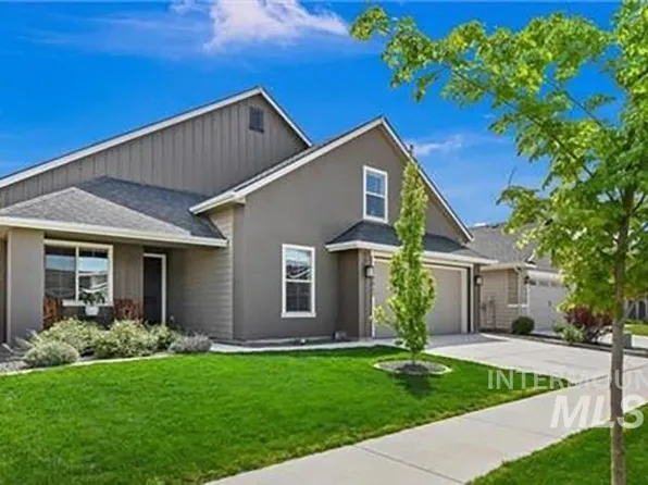 5933 W Daphne Dr, Meridian, ID 83646
