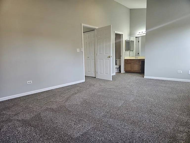 10 King Dr — Photo 16