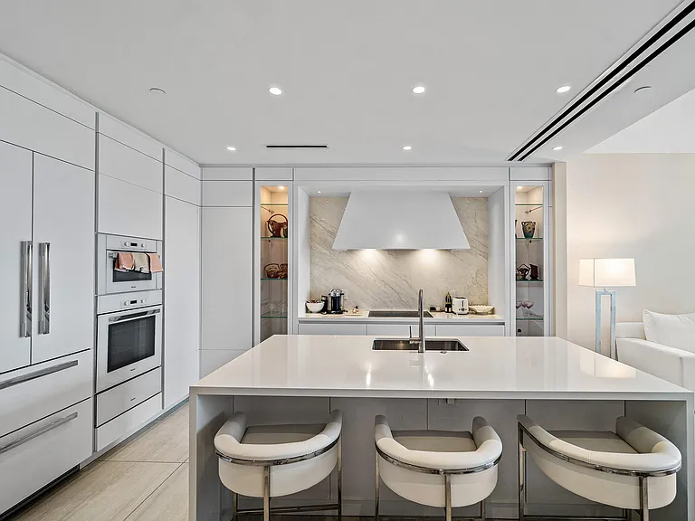 200 SE Mizner Blvd #810 — Photo 8