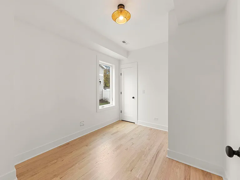 118 N President St — Photo 13