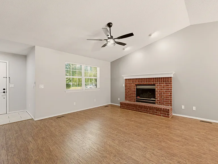 1428 N Rawhide St — Photo 23