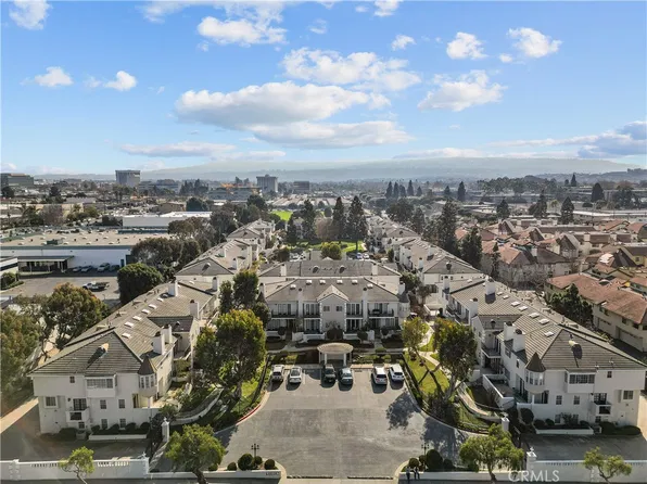 4298 Spencer St, Torrance, CA 90503